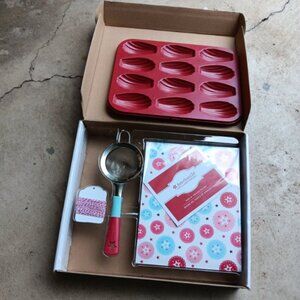 American Girl Williams-Sonoma Madeleine Boxed Baking Set 2015 Unused Kit in Box